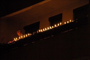 20100403-193434-D2H_6130