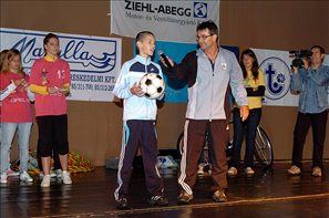 VZA_8019